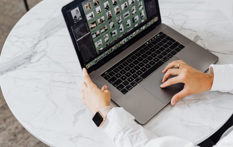 Nine LinkedIn Profile Fixes That Attract Recruiters