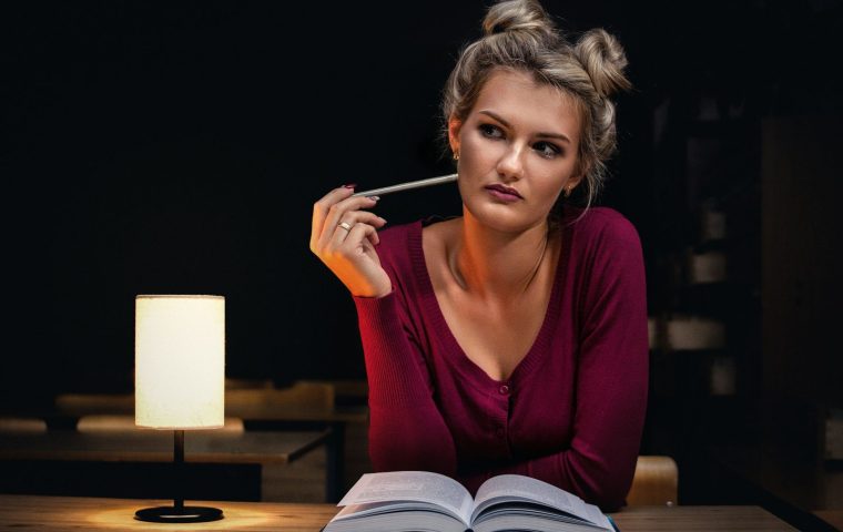 Why Re Reading Your Notes Tricks You Into Thinking You Know It